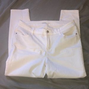 Old Navy white jeans mid rise super skinny ankle